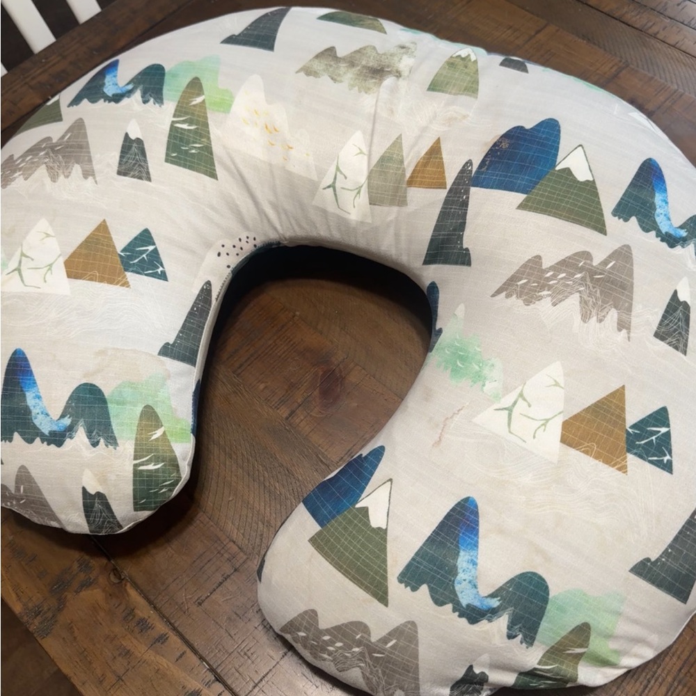Mountain Print Nursing Pillow Boppy Pillow
